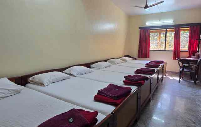 LuxeStay